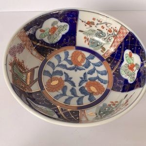 Porcelain decorative bowl